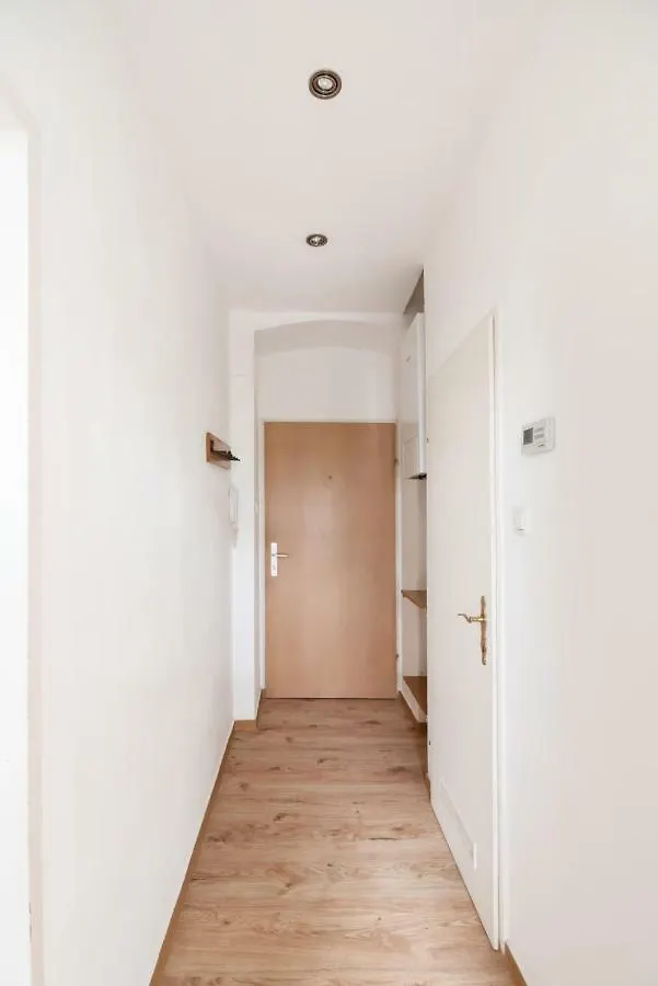 *New*, Central And Cozy Apartment With Large Balcony Vídeň